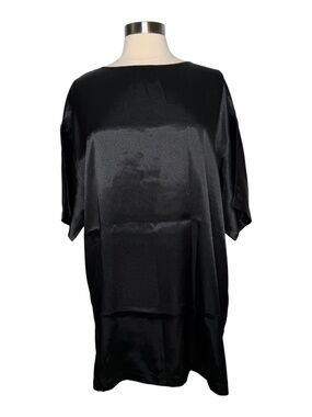 Victoria’s Secret Gold Label Black Sleep Shirt Size M/L
